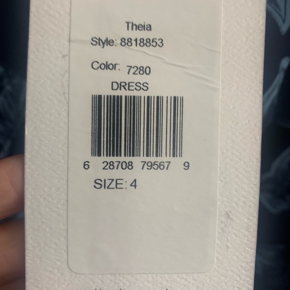 Theia Joslyn Bishop sleeve dress - Picture 8 of 10